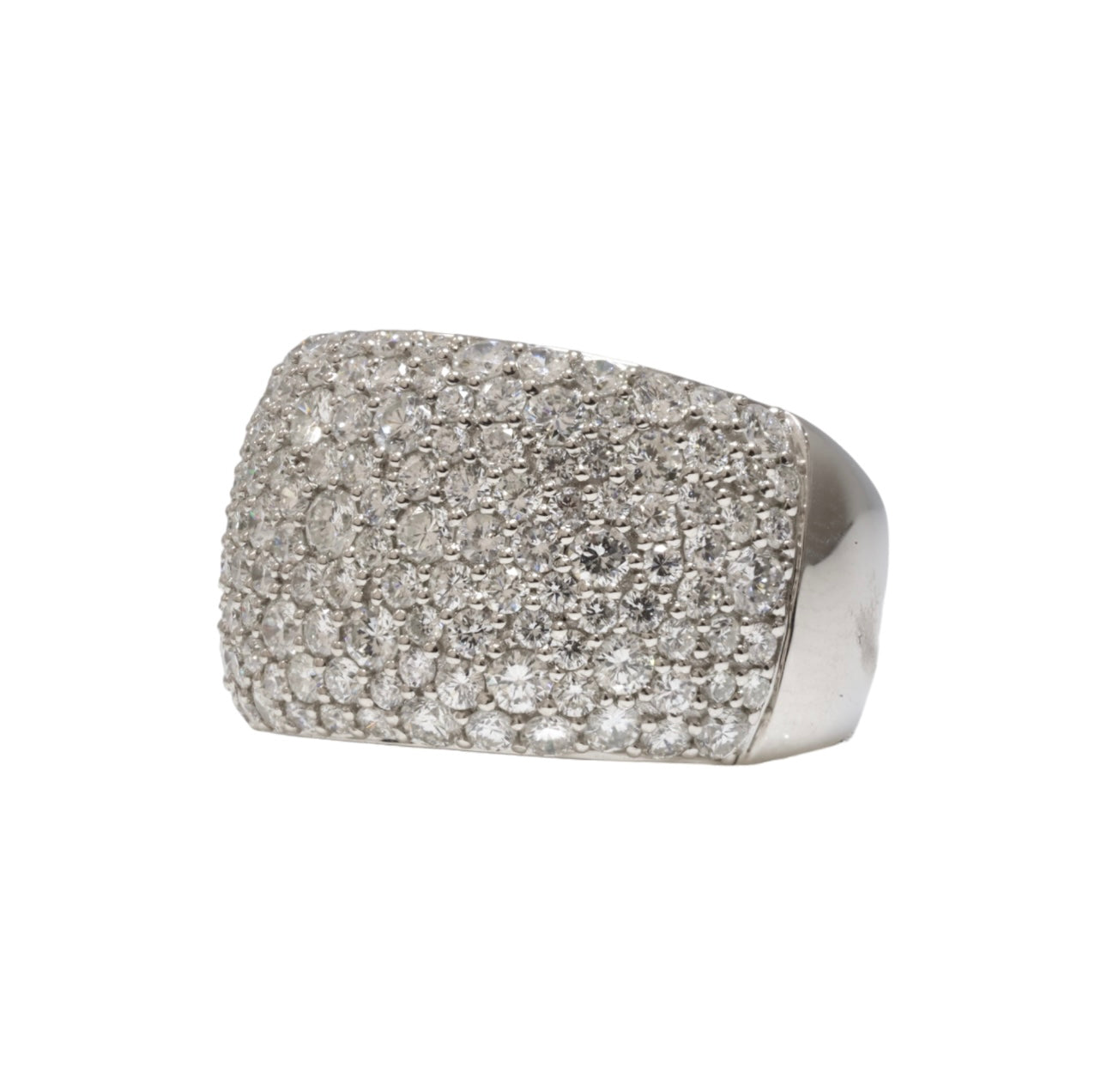 Pavé Diamond Ring in Platinum