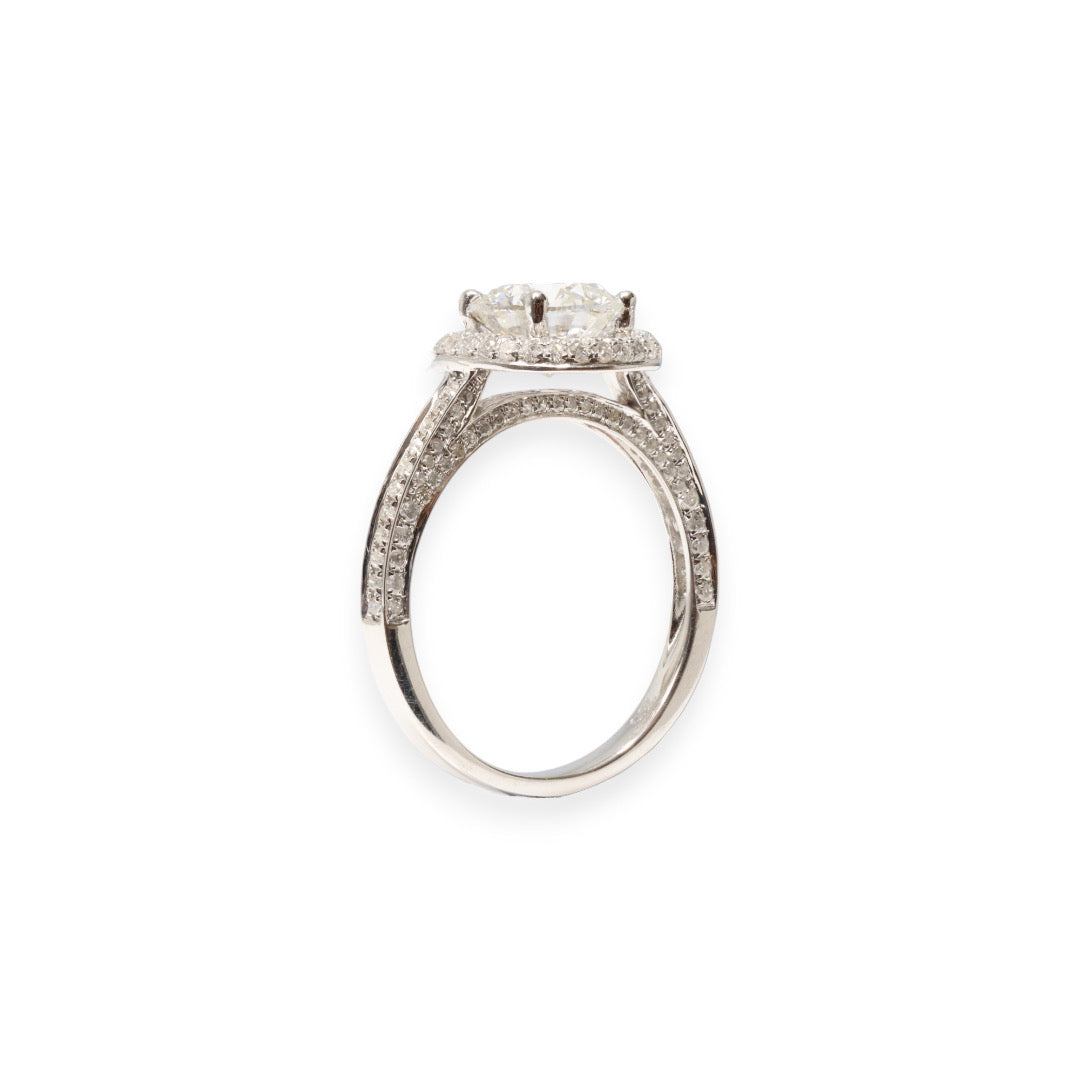 18ct White Gold Diamond engagement ring