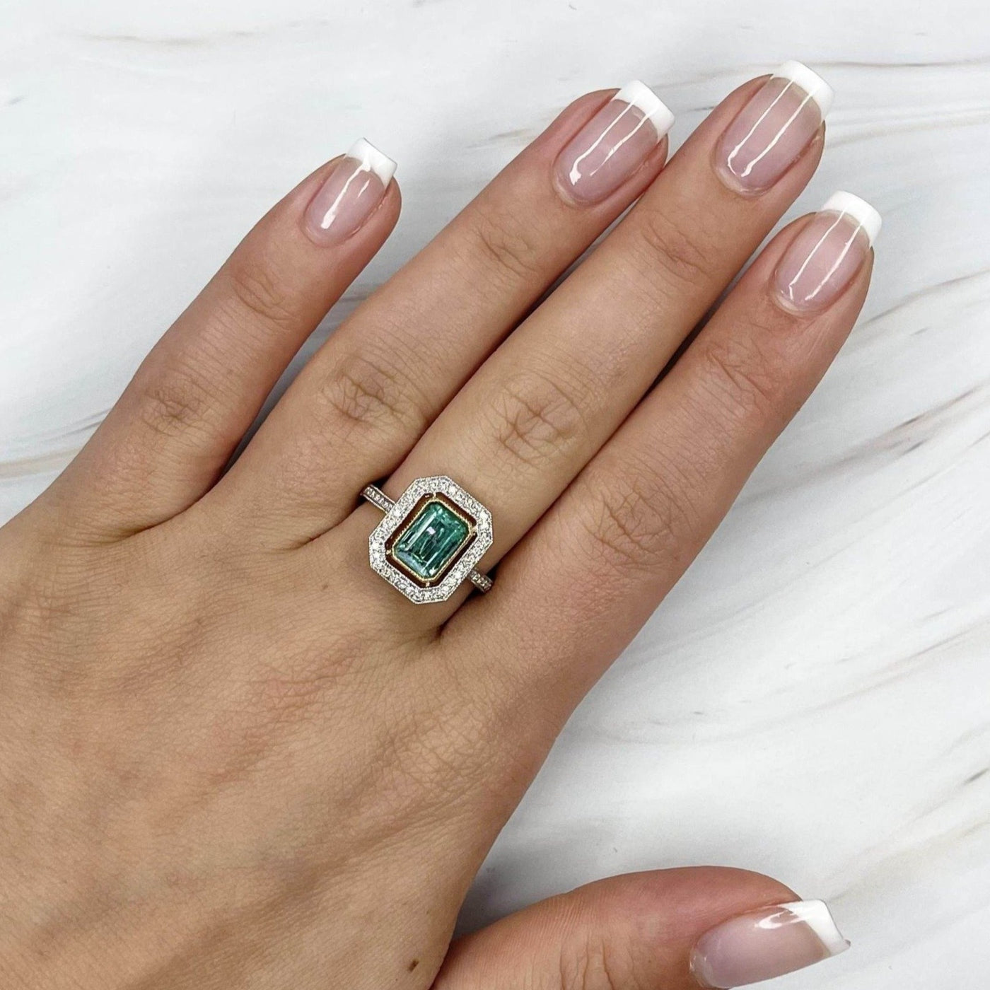 18CT Yellow Gold Colombian Emerald and Diamond ring