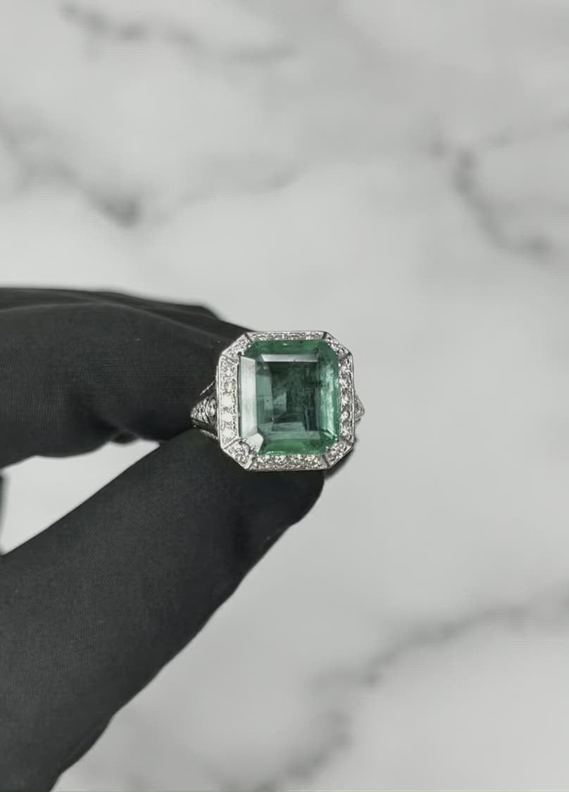 18CT White Gold Emerald and Diamond Ring